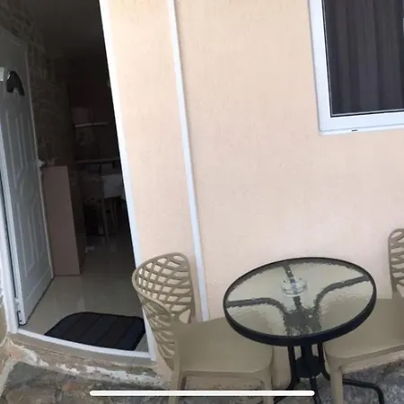 Appartement Gjicali *