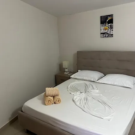 Gjicali Apartment *
